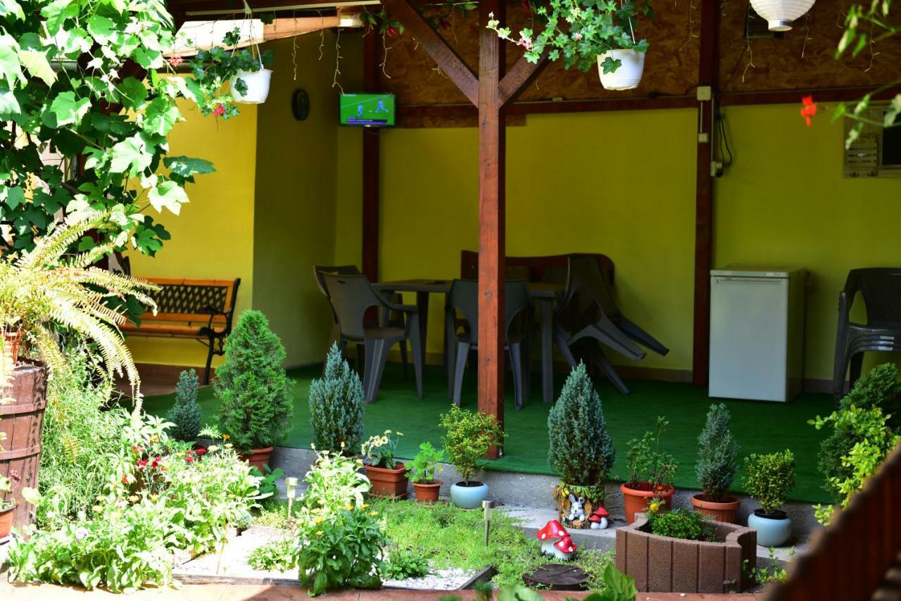 Vila Arjana Оршова Экстерьер фото
